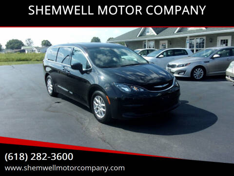 2017 Chrysler Pacifica for sale at SHEMWELL MOTOR COMPANY in Red Bud IL