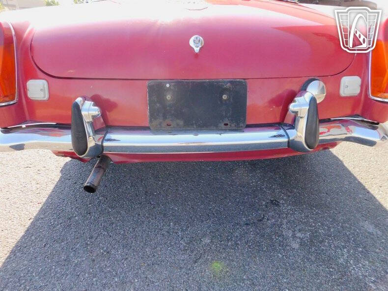 1974 MG B