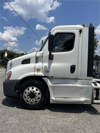 2014 Freightliner Cascadia