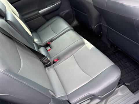 2012 Toyota Prius v Five