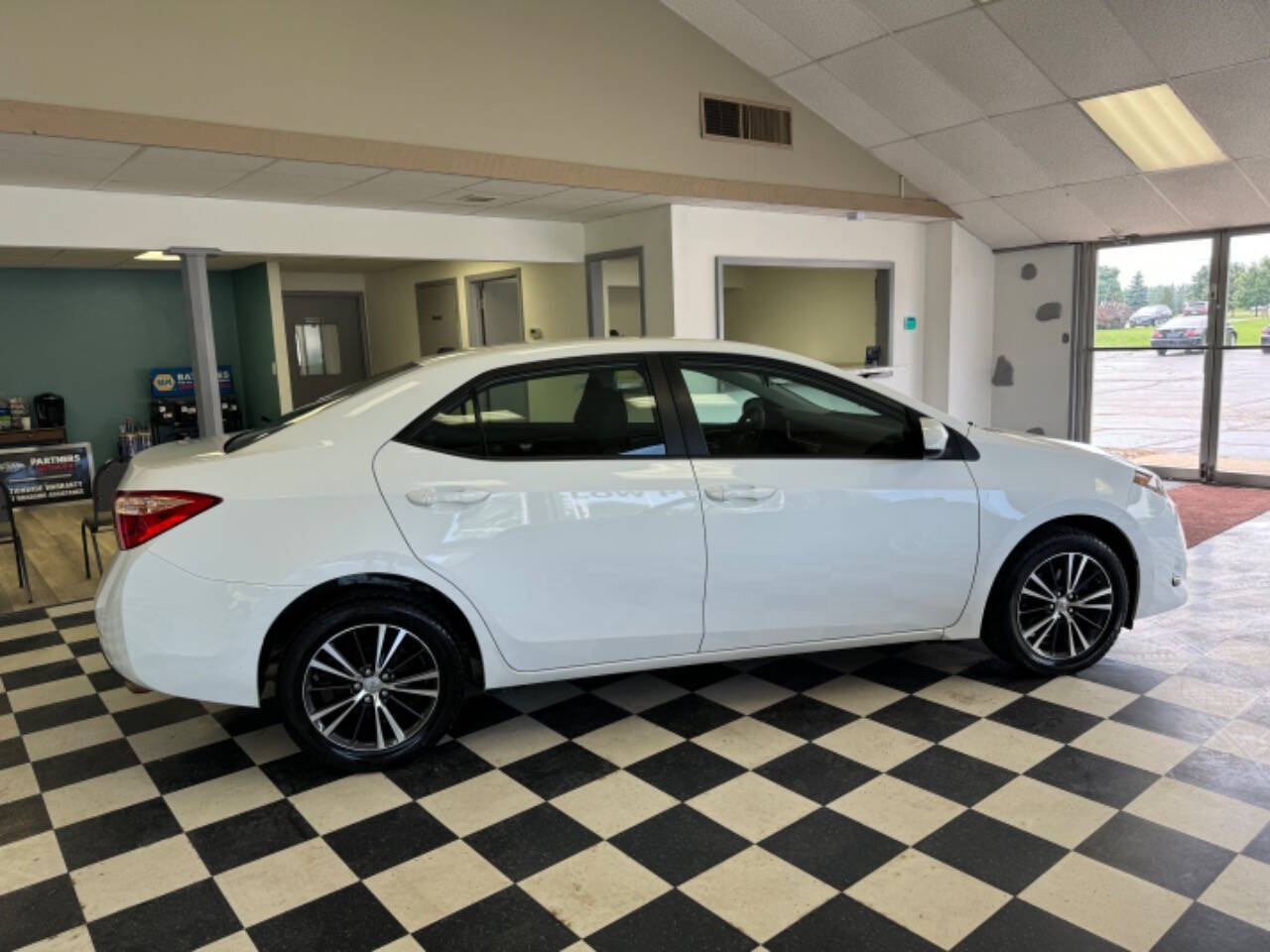 2018 Toyota Corolla for sale at BOHL AUTOMOTIVE in Racine, WI