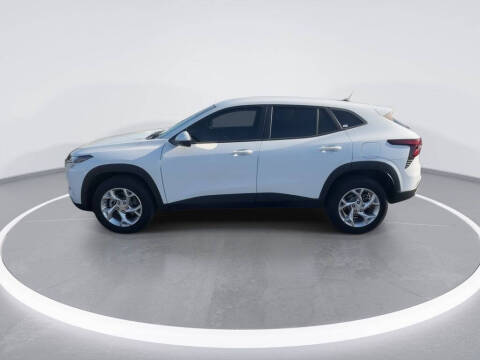 2025 Chevrolet Trax LS