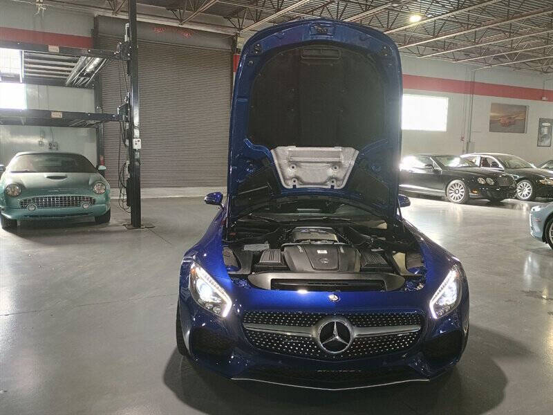 2016 Mercedes-Benz AMG GT 61