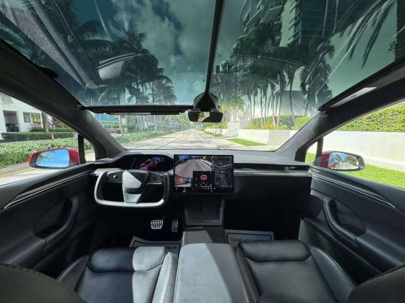 2023 Tesla Model X Plaid