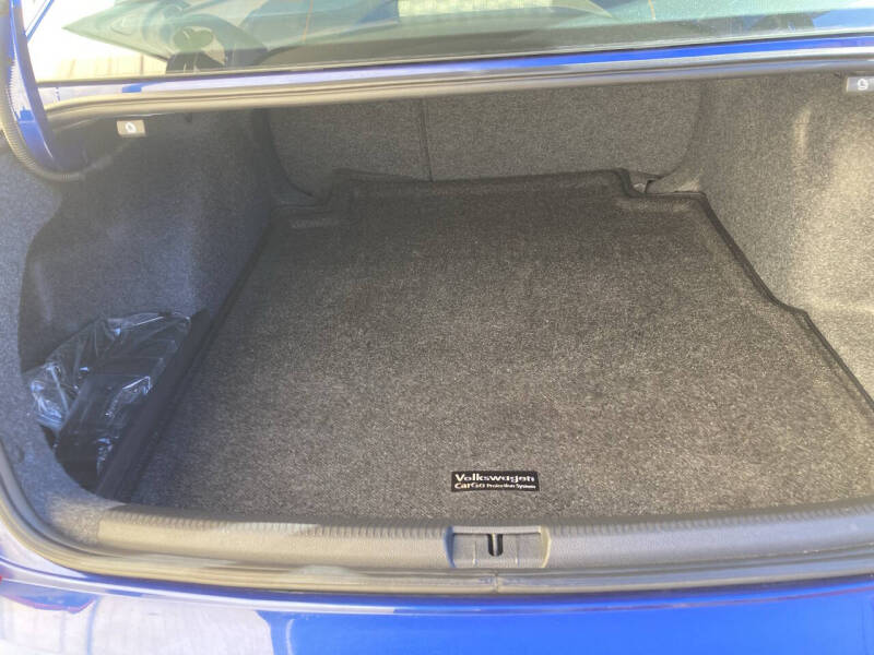 2017 Volkswagen Passat 1.8T SE