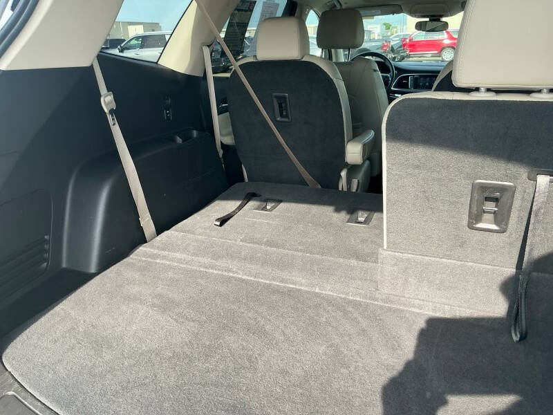 2020 Buick Enclave Essence