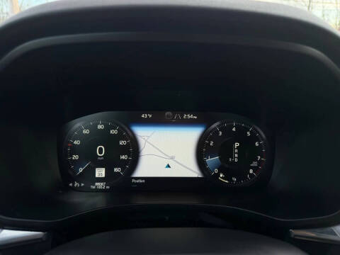 2020 Volvo XC60 T5 Momentum