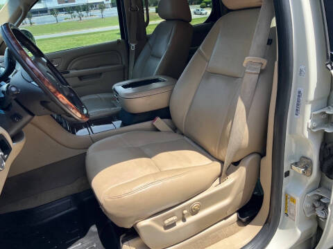 2014 Cadillac Escalade Luxury