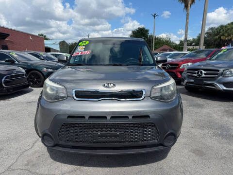 2015 Kia Soul +