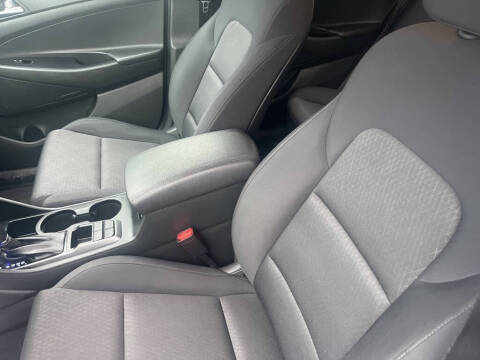 2017 Hyundai Tucson SE