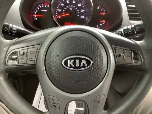2010 Kia Soul +