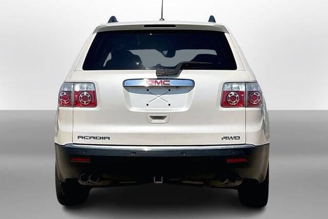 2011 GMC Acadia SLT-2