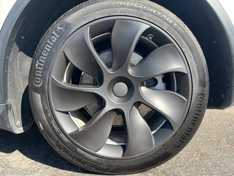 2022 Tesla Model Y Long Range