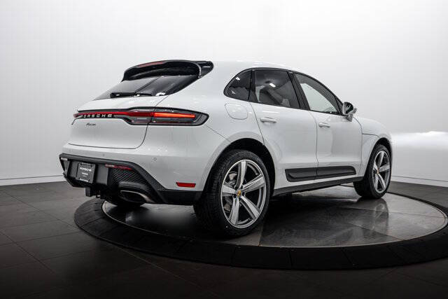 2026 Porsche Macan
