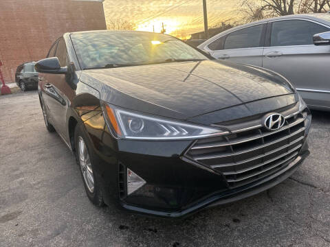 2020 Hyundai Elantra for sale at Best Deal Motors in Saint Charles MO