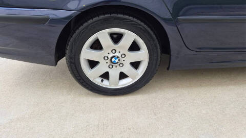 2004 BMW 3 Series 325xi