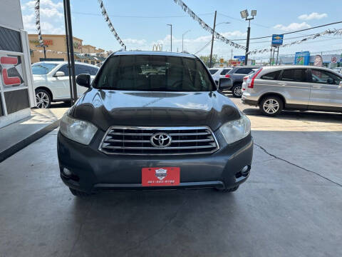 2010 Toyota Highlander for sale at Car World Center in Victoria TX