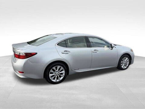 2013 Lexus ES 300h