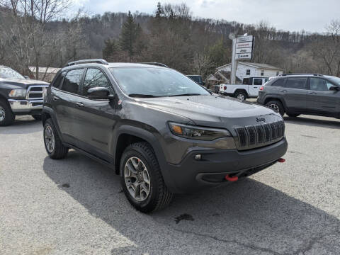 2023 Jeep Cherokee for sale at KUNTZ MOTOR COMPANY INC in Mahaffey PA