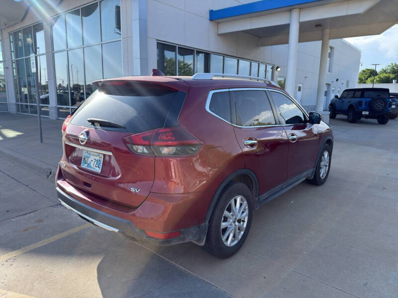 2018 Nissan Rogue SV