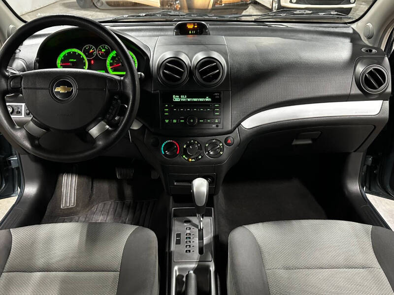 2011 Chevrolet Aveo Aveo5 LT