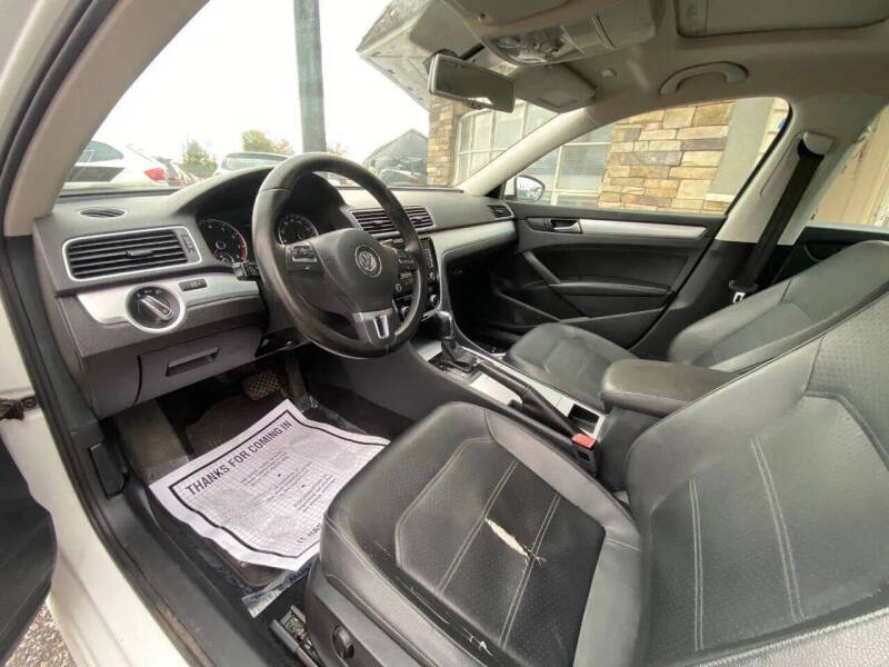 2012 Volkswagen Passat SE PZEV