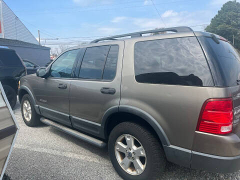 2004 Ford Explorer XLT