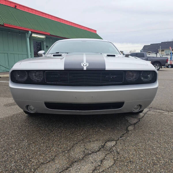 2009 Dodge Challenger SRT8