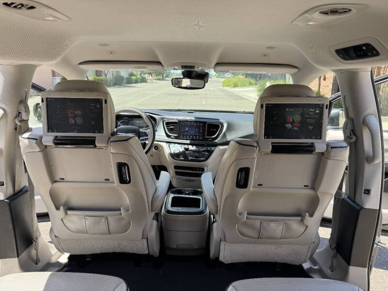 2018 Chrysler Pacifica Hybrid Limited