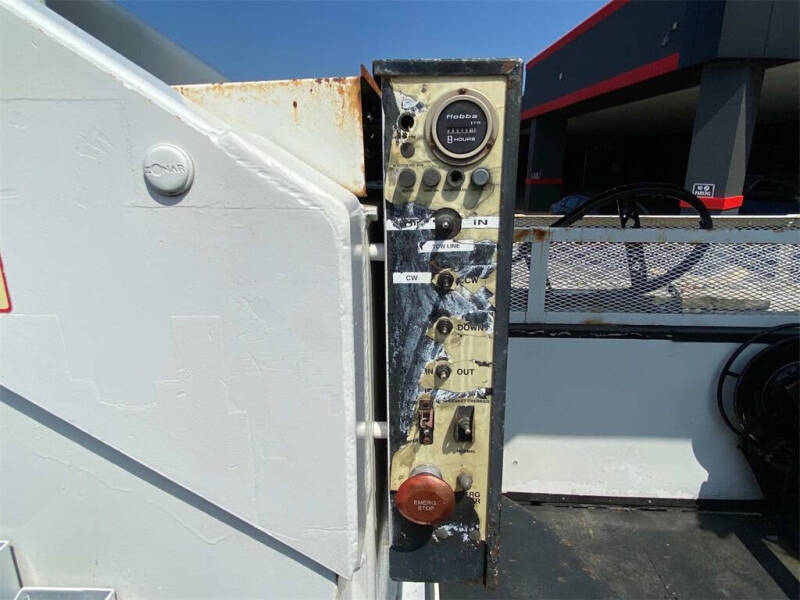 2015 Freightliner 108 SD