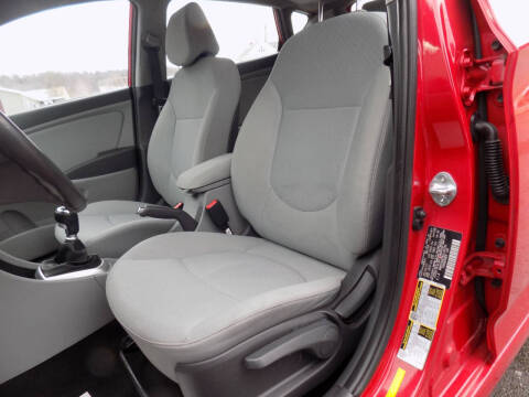 2014 Hyundai Accent SE