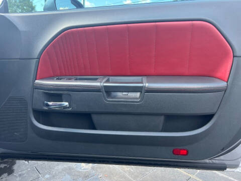 2014 Dodge Challenger R/T Shaker Package