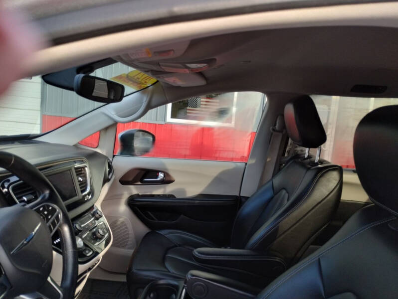 2021 Chrysler Voyager LXi