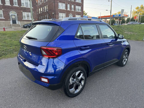 2024 Hyundai Venue SEL