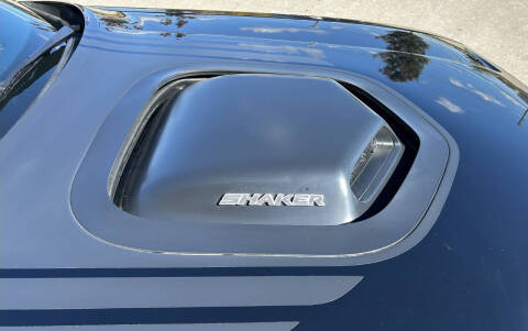 2016 Dodge Challenger R/T Shaker