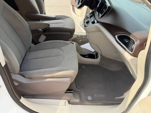 2017 Chrysler Pacifica Touring