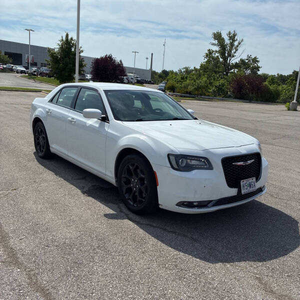 2019 Chrysler 300 S