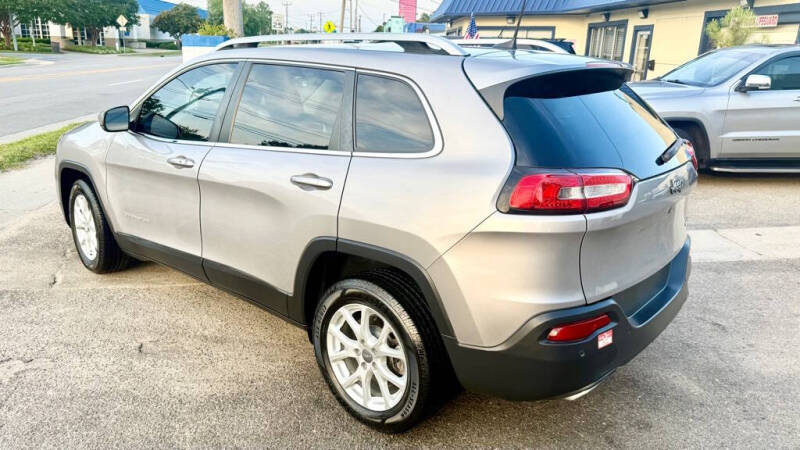 2018 Jeep Cherokee Latitude Plus