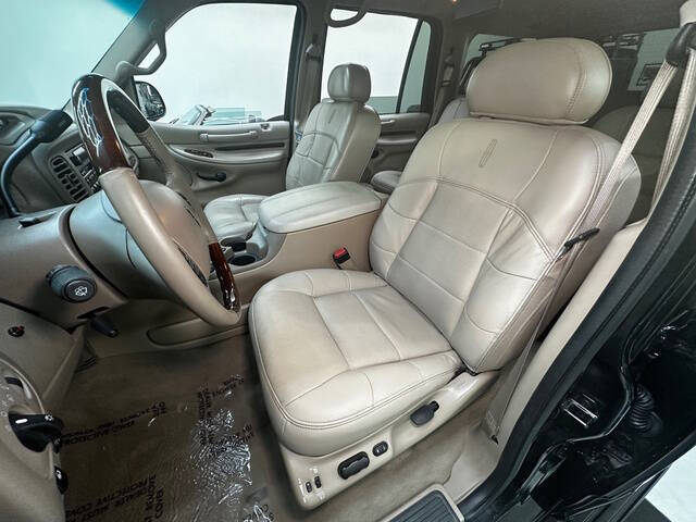 2002 Lincoln Navigator