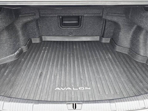 2017 Toyota Avalon XLE Plus