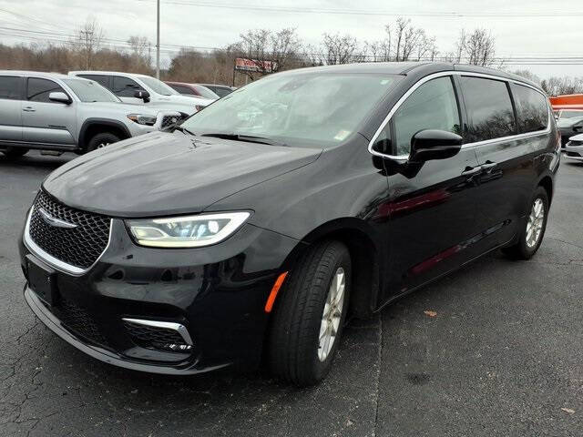 2024 Chrysler Pacifica Touring L