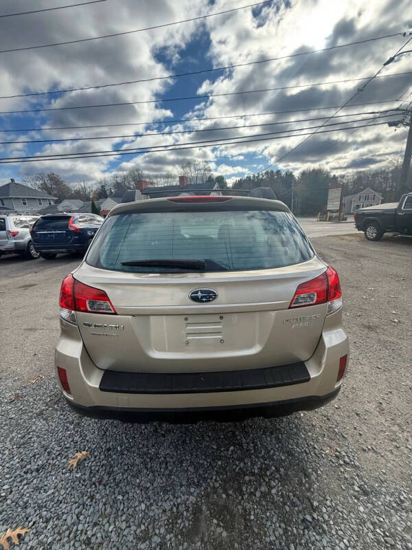 2010 Subaru Outback 2.5i