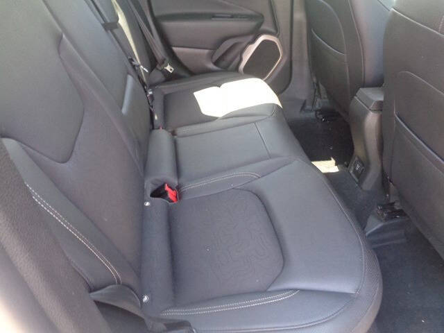 2017 Jeep Renegade Deserthawk