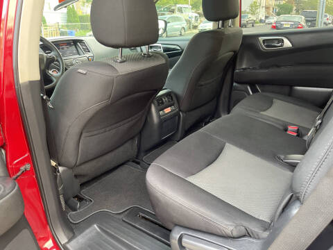 2017 Nissan Pathfinder S