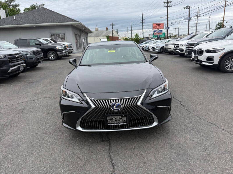 2020 Lexus ES 300h Luxury