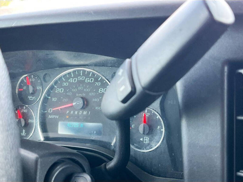 2023 Chevrolet Express 2500