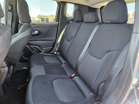 2023 Jeep Renegade Trailhawk