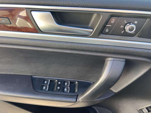 2014 Volkswagen Touareg TDI Lux