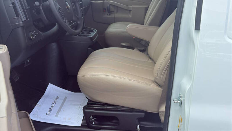 2026 GMC Savana 2500