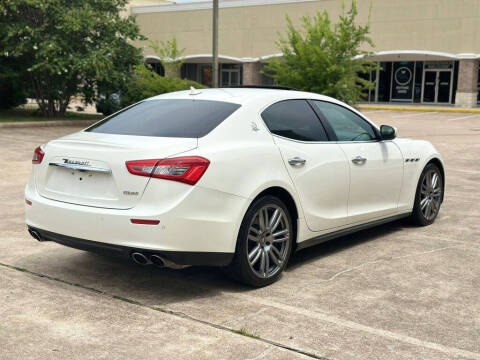 2017 Maserati Ghibli